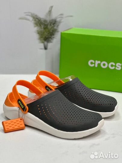 Шлепанцы Crocs