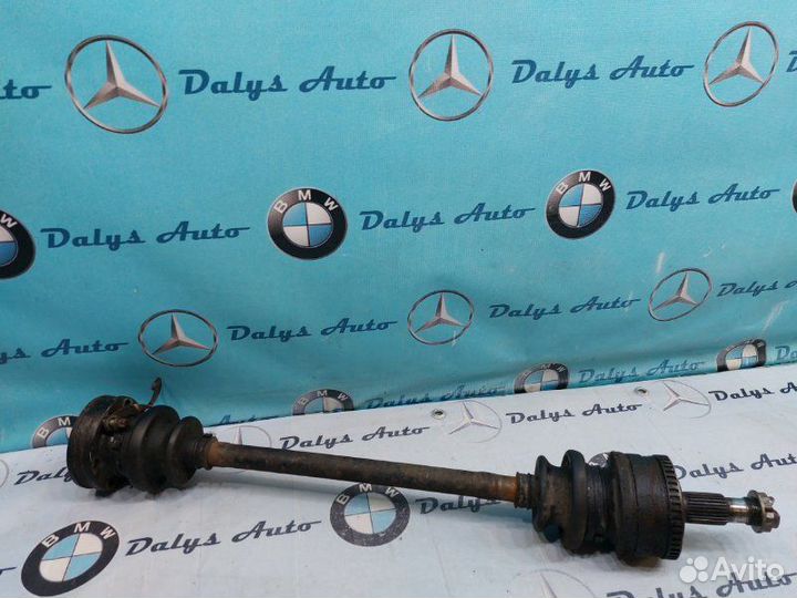 Привод задний Mercedes-Benz E-Class S210 M112.911