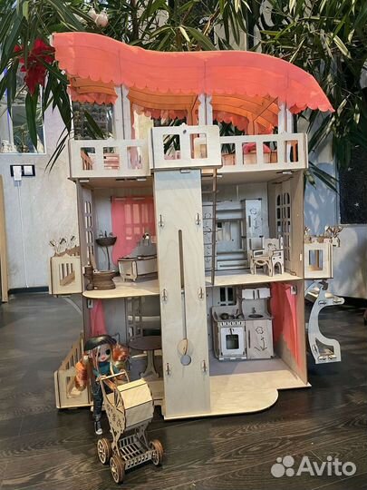 Кукольный домик для Барби с мебелью