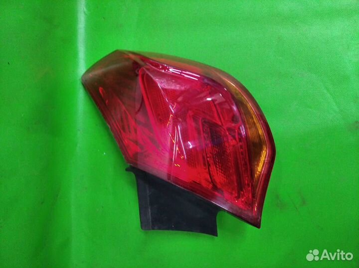 Фонарь правый задний Opel Astra J