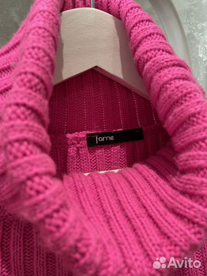 Свитер укороченный