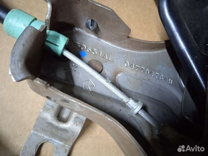 Педали стояночного тормоза chrusler c300