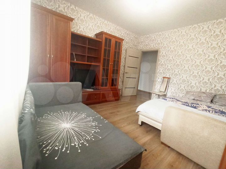 1-к. квартира, 32 м², 8/9 эт.