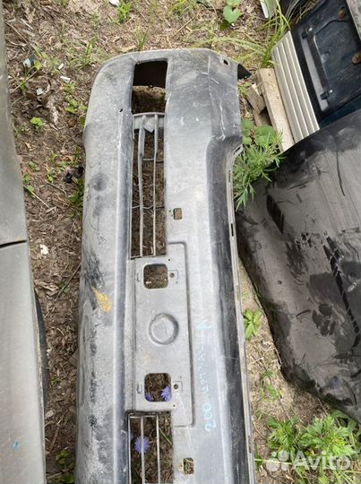 Бампер перeдний Toyota land cruiser 200