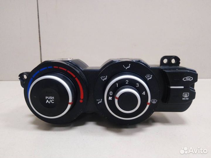 Блок управления климатической установкой Kia Rio 3