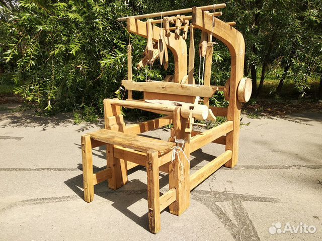 Старинный ткацкий станок