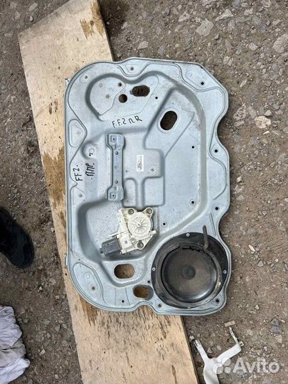 Стеклоподъемник передний правый Ford Focus 2