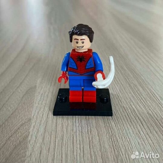 Лего-фигурка человек паук