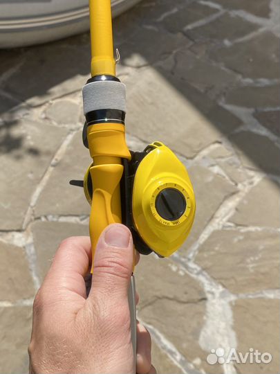 Спиннинг кастинговый 2,4м