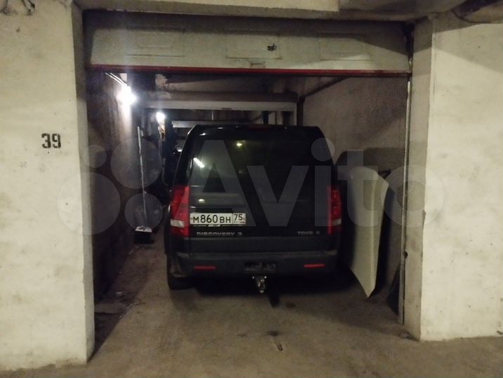 Гараж, > 30 м²