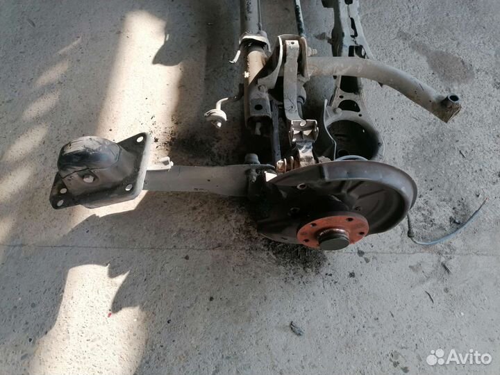 Балка задняя Фольксваген Джетта 5