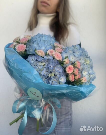 Букеты из живых цветов