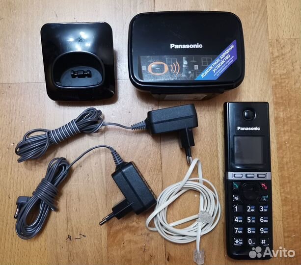 Радиотелефон Panasonic KX-tg8081ru