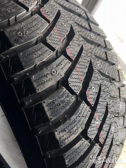 Toyo Observe Ice-Freezer 285/45 R22