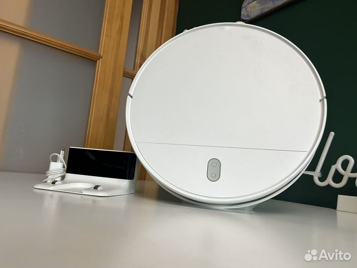 Робот пылесос Xiaomi Mi Robot Vacuum Mop Essential