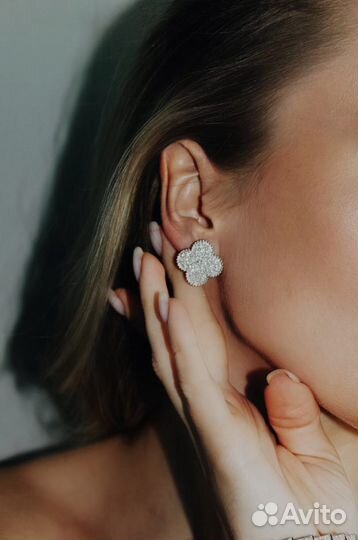 Серьги Van Cleef & Arpels