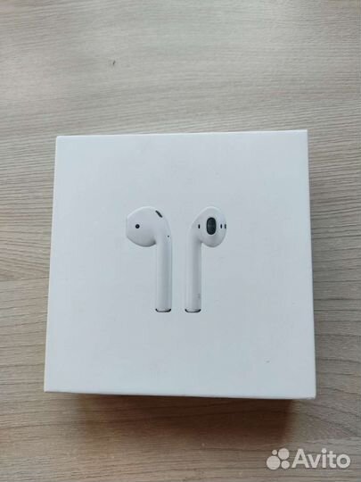 Беспроводные наушники apple airpods