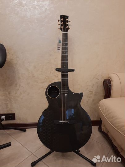 Продам. Транс акустическая гитара