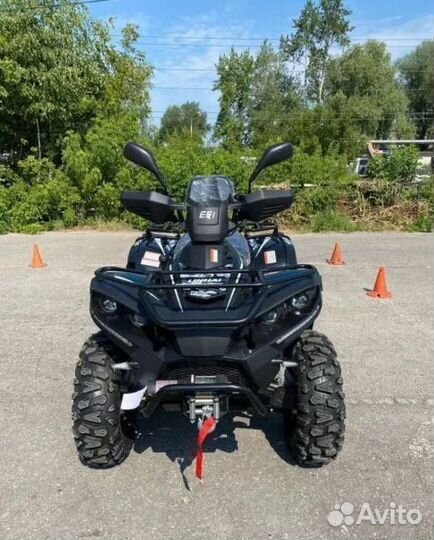 Квадроцикл Linhai Yamaha D 300 4WD черный