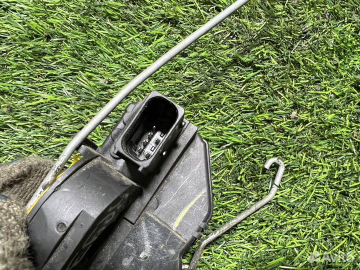 Замок двери Chevrolet Cruze передний левый