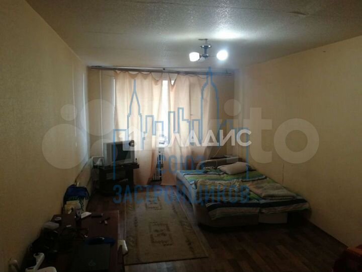 2-к. квартира, 55 м², 1/10 эт.