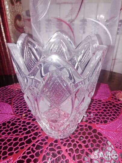 Хрустальная ваза