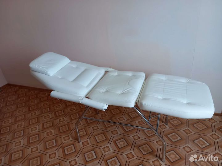 Кушетка косметологическая, кресло