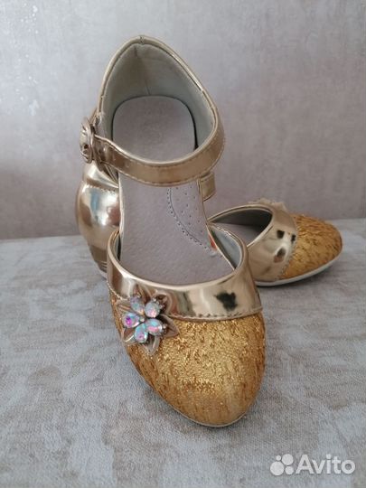 Туфли для девочки