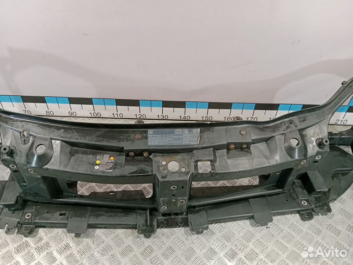 Б/У Панель передняя Vivaro