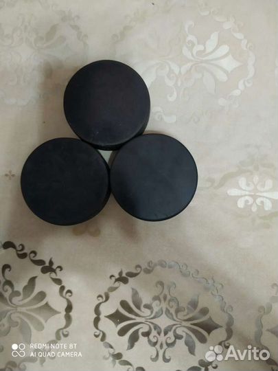 Хоккейный шайбы бу в отличном состоянии