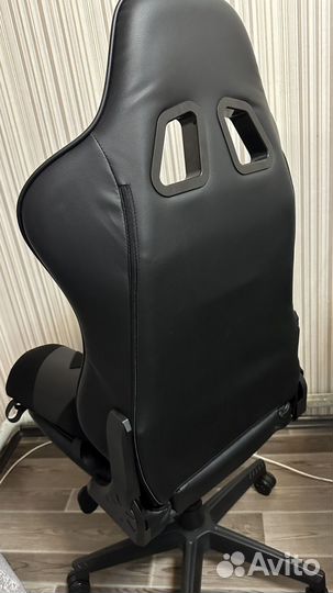 Компьютерное кресло