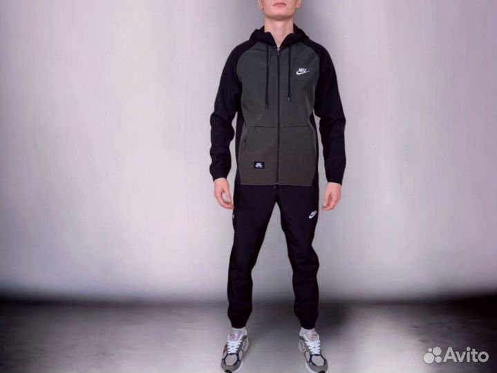 Спортивные костюмы Nike легкий