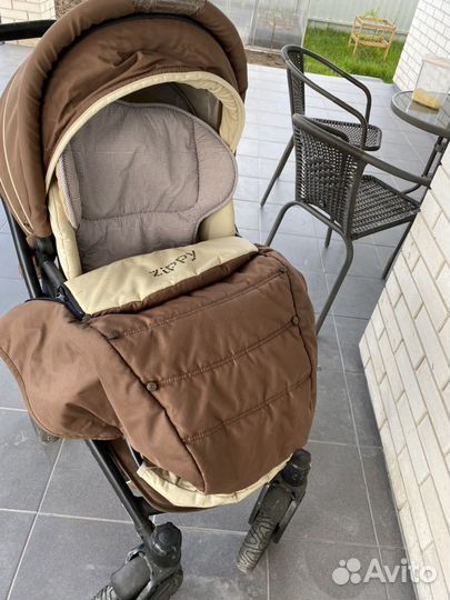 Коляска Zippy sport с рюкзаком для мамы и муфтой