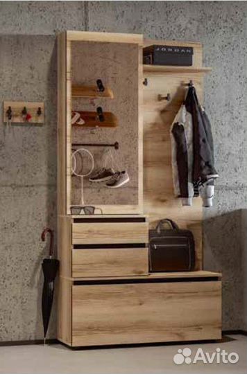 Вешалка с зеркалом новая