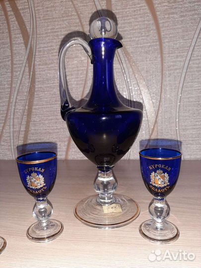 Графин с рюмками