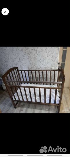 Детская кроватка с матрасом как новая