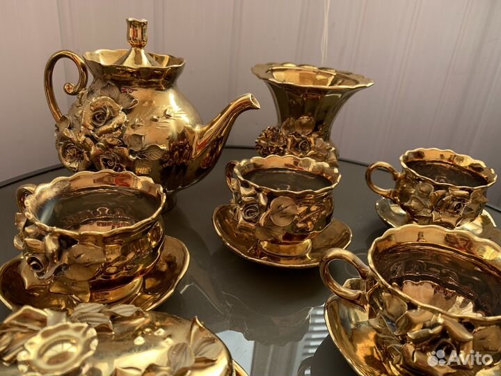 Чайный сервиз золотой