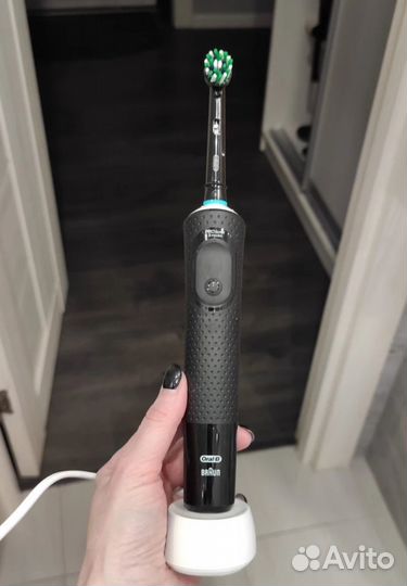 Зубная щетка oral b