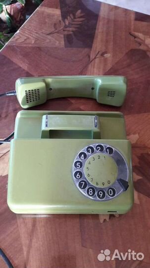 Советский телефон дисковый