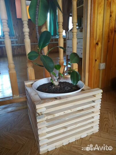 Напольное кашпо, ящик из дерева