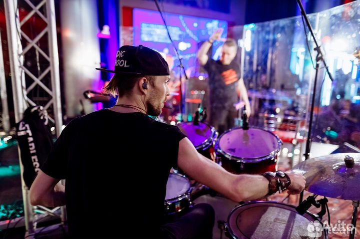 Обучение игре на барабанах