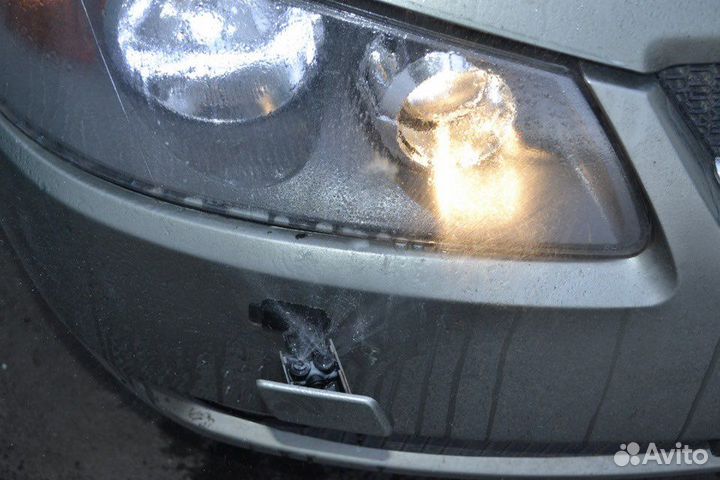 Форсунки омывателя фар Nissan Almera N16