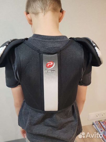 Нагрудник хоккейный