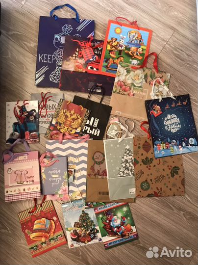 Подарочные пакеты, коробки