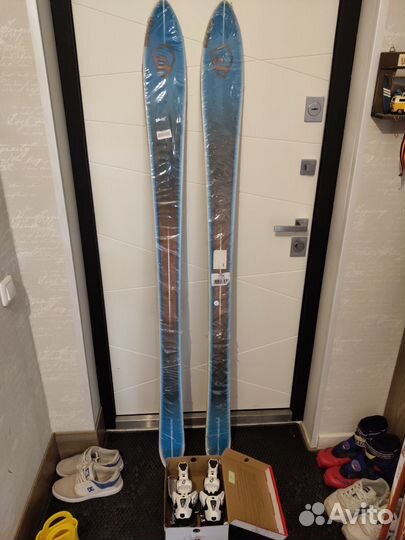 Горные лыжи salomon bbr 8.9 176 см. новые