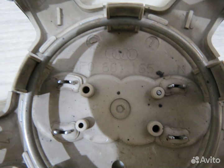 Колпачок ступицы Audi A7