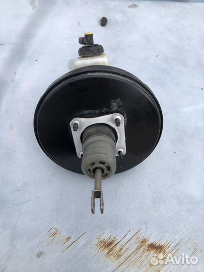 Вакумный усилитеть тормозов в сборе Renault
