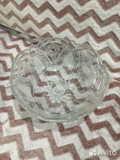 Хрустальная ваза салатница много разных