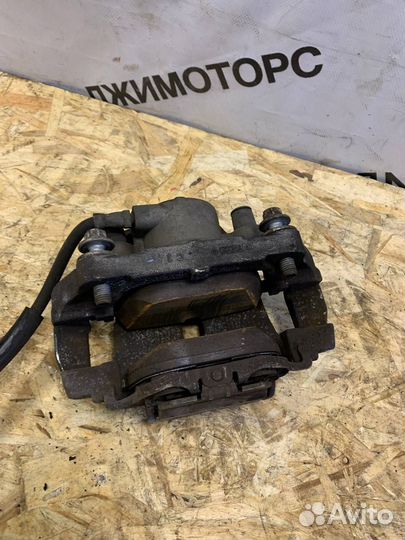 Суппорт передний правый BMW X5 E70