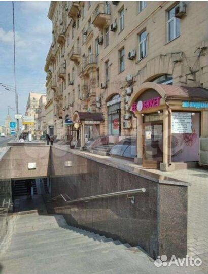 2 кв.м. на входе, 1 линия